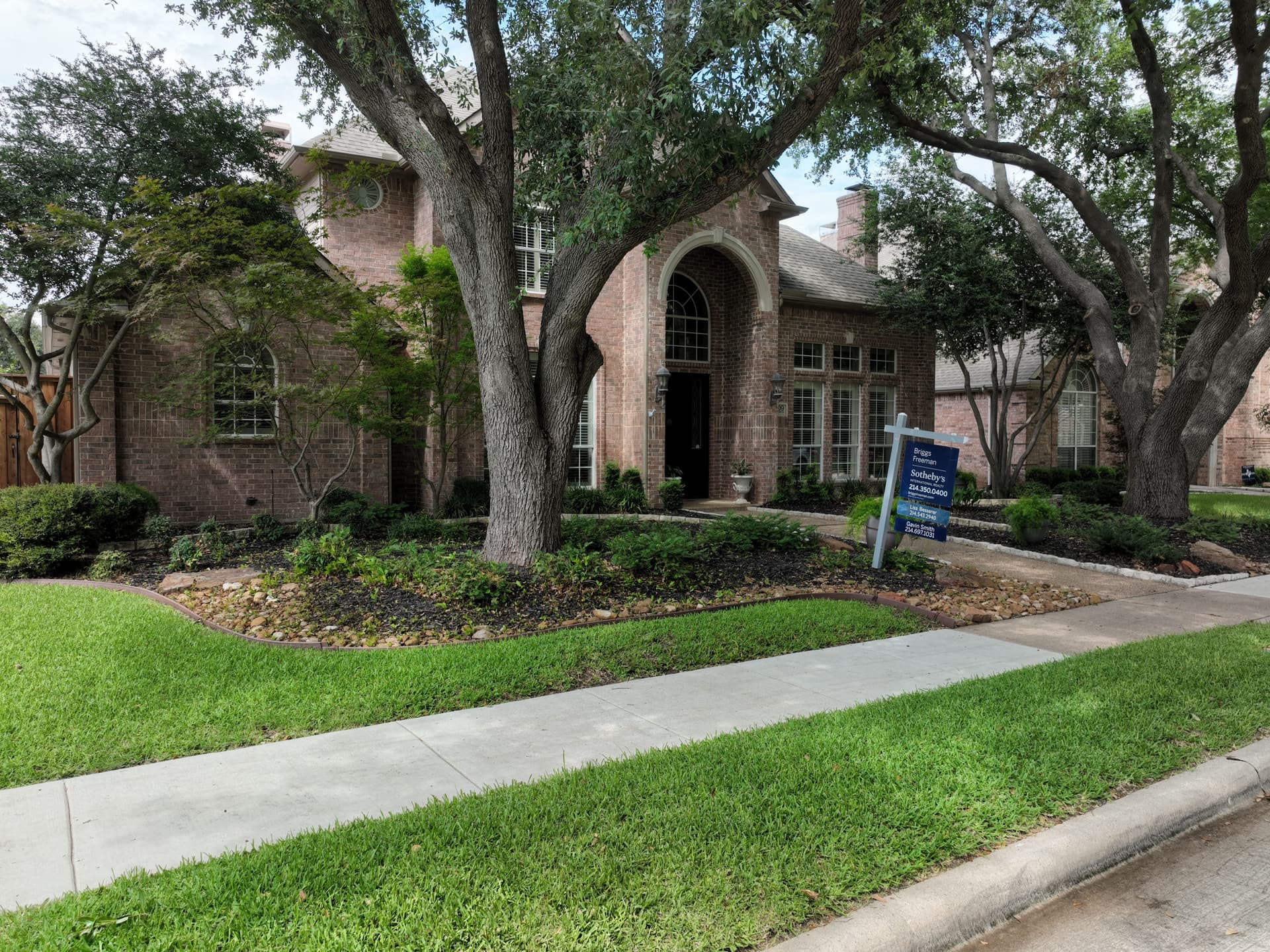 Gallery photos for Full Roof Replacement Coming to West Plano Home: Image #4