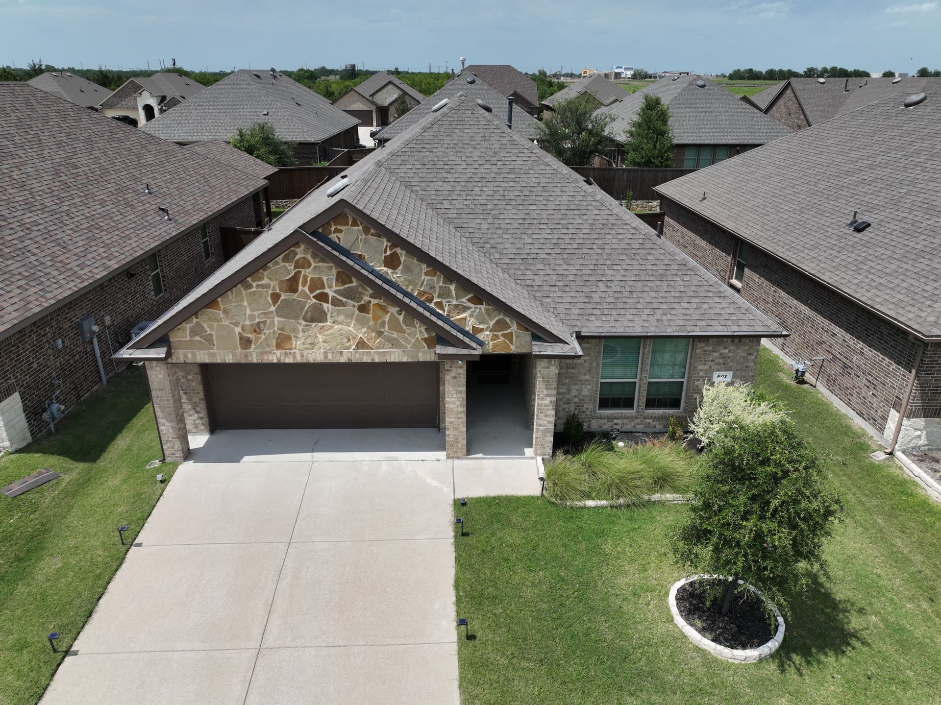 Gallery photos for Hail Damage Roof Replacement on a Texas Home: Image #3