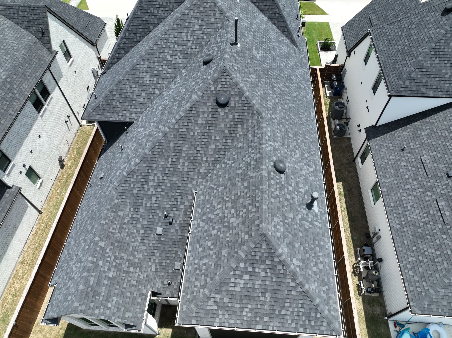 Gallery photos for Full Asphalt Shingle Roof Replacement on a Texas Home: Image #4